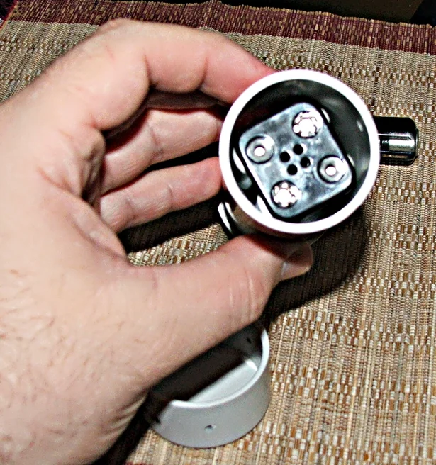 طرز ساخت لیزر سبز